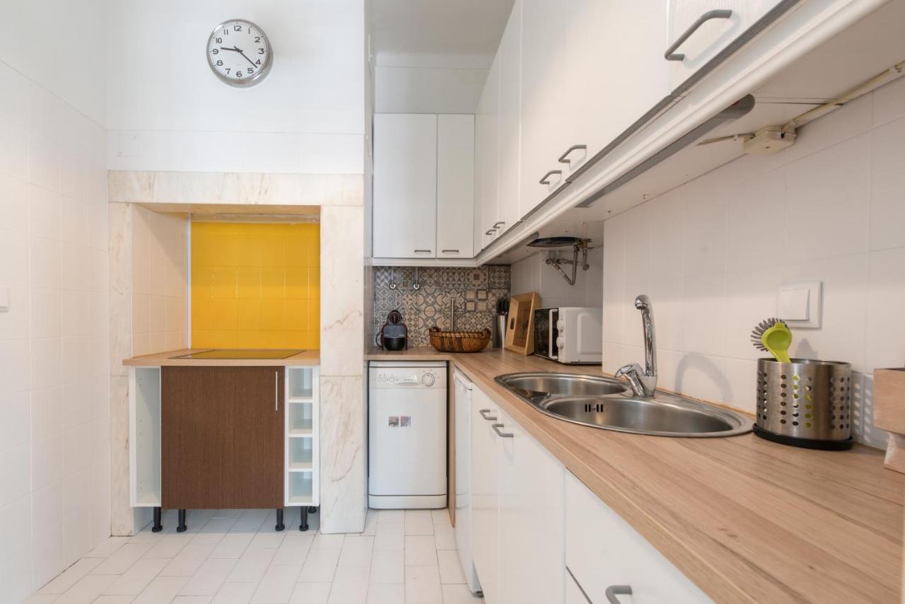 Cozy Apartment With Castel View Lissabon Exterior foto